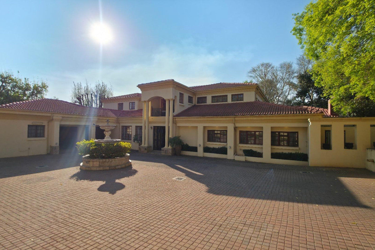 Lynnwood Ridge residence